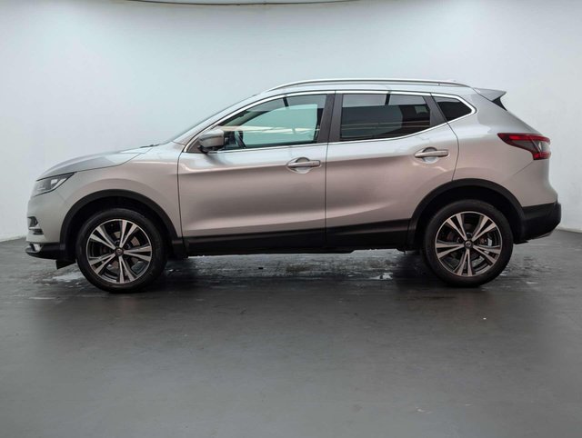 USED 2017 67 NISSAN QASHQAI 1.2 Qashqai N-Connecta DiG-T 5dr CLICK+COLLECT / HOME DELIVERY