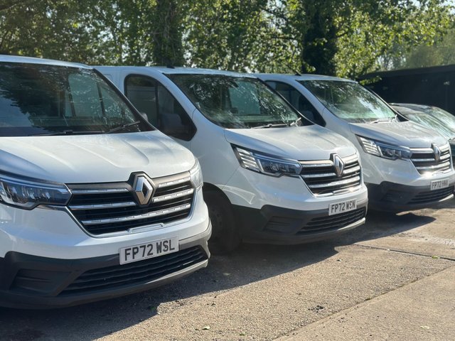 View our RENAULT TRAFIC