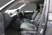 USED 2017 67 VOLKSWAGEN TIGUAN 2.0 TDI SE Navigation SUV 5dr Diesel Manual Euro 6 (s/s) (150 ps) 