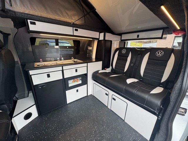 View our VOLKSWAGEN TRANSPORTER