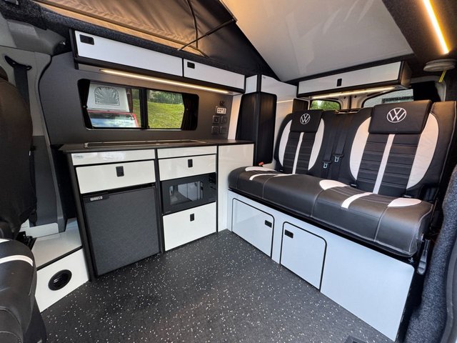 View our VOLKSWAGEN TRANSPORTER