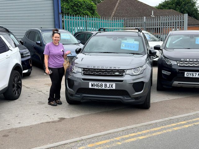View our LAND ROVER DISCOVERY SPORT