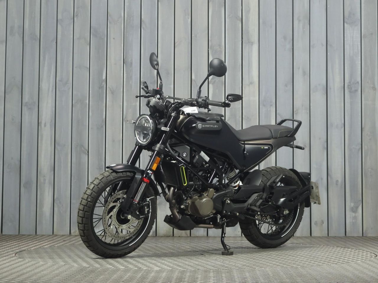 HUSQVARNA SVARTPILEN 125