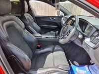 USED 2019 19 VOLVO XC60 2.0 D4 R-Design SUV 5dr Diesel Manual AWD Euro 6 (s/s) (190 ps) ** WE OFFER FINANCE ON THIS CAR **