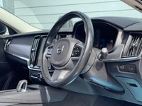 USED 2021 21 VOLVO V90 2.0 B4 MHEV Momentum Estate 5dr Diesel Hybrid Auto Euro 6 (s/s) (197 ps) REVERSE CAMERA-HEATED LEATHER SEATS