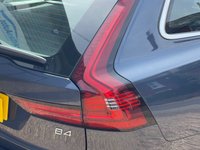 USED 2021 21 VOLVO V90 2.0 B4 MHEV Momentum Estate 5dr Diesel Hybrid Auto Euro 6 (s/s) (197 ps) REVERSE CAMERA-HEATED LEATHER SEATS