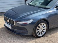 USED 2021 21 VOLVO V90 2.0 B4 MHEV Momentum Estate 5dr Diesel Hybrid Auto Euro 6 (s/s) (197 ps) REVERSE CAMERA-HEATED LEATHER SEATS