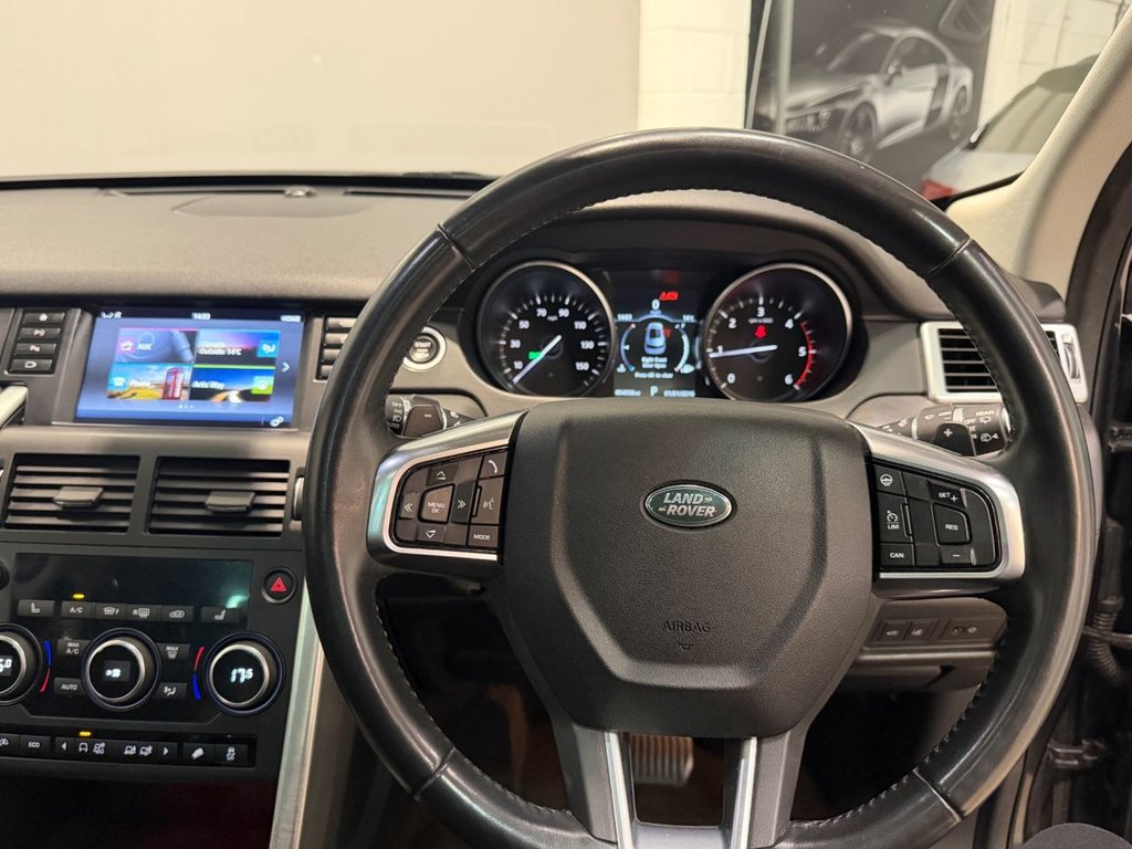 USED 2017 17 LAND ROVER DISCOVERY SPORT 2.0 TD4 HSE Luxury SUV 5dr Diesel Auto 4WD Euro 6 (s/s) (180 ps) 