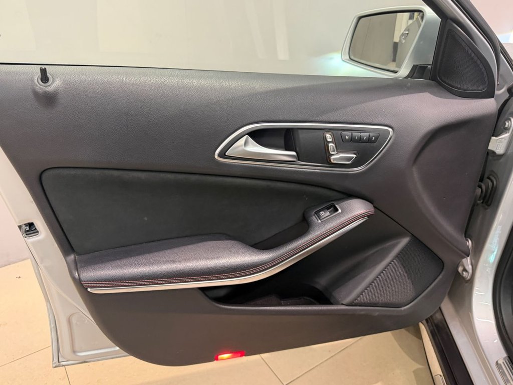 USED 2018 18 MERCEDES-BENZ GLA 2.1 GLA200d AMG Line (Premium Plus) SUV 5dr Diesel 7G-DCT Euro 6 (s/s) (136 ps) 