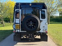 USED 2014 14 LAND ROVER DEFENDER 2.2 TDCi XS Pickup Double Cab 4dr Diesel Manual 4WD MWB Euro 5 (122 ps) XS TOP SPEC 110 WHITE