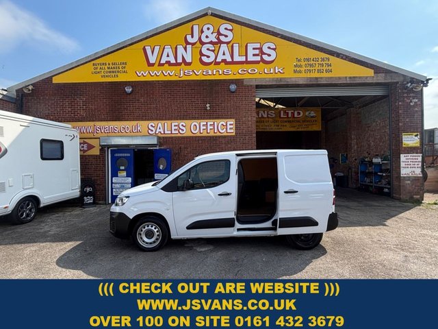 View our CITROEN BERLINGO