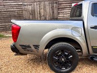 USED 2020 69 NISSAN NAVARA 2.3 dCi N-Guard Pickup Double Cab 4dr Diesel Auto 4WD Euro 6 (190 ps) 
