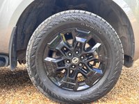 USED 2020 69 NISSAN NAVARA 2.3 dCi N-Guard Pickup Double Cab 4dr Diesel Auto 4WD Euro 6 (190 ps) 
