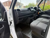 USED 2022 72 RENAULT MASTER 2.3 dCi 35 Business+ Panel Van 4dr Diesel Manual FWD MWB Medium Roof Euro 6 (135 ps) 