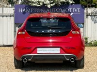 USED 2018 68 VOLVO V40 2.0 T3 GPF R-Design Nav Plus Hatchback 5dr Petrol Manual Euro 6 (s/s) (152 ps) 