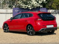 USED 2018 68 VOLVO V40 2.0 T3 GPF R-Design Nav Plus Hatchback 5dr Petrol Manual Euro 6 (s/s) (152 ps) 