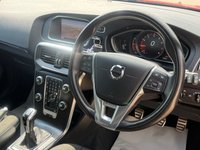 USED 2018 68 VOLVO V40 2.0 T3 GPF R-Design Nav Plus Hatchback 5dr Petrol Manual Euro 6 (s/s) (152 ps) 