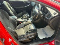 USED 2018 68 VOLVO V40 2.0 T3 GPF R-Design Nav Plus Hatchback 5dr Petrol Manual Euro 6 (s/s) (152 ps) 