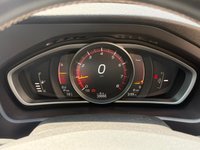 USED 2018 68 VOLVO V40 2.0 T3 GPF R-Design Nav Plus Hatchback 5dr Petrol Manual Euro 6 (s/s) (152 ps) 