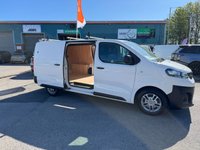 USED 2020 69 VAUXHALL VIVARO 1.5 Turbo D 2900 Dynamic Panel Van 6dr Diesel Manual L2 H1 Euro 6 (s/s) (100 ps) 2020 (69 Reg) Vauxhall Vivaro 2900 LWB One Owner & Full Service History