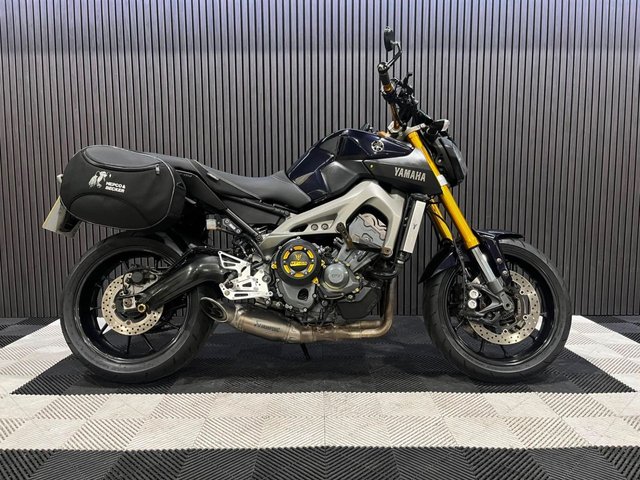 View our YAMAHA MT-09