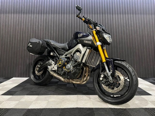 View our YAMAHA MT-09