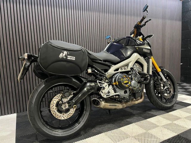 View our YAMAHA MT-09