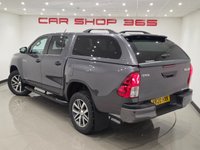 USED 2020 20 TOYOTA HI-LUX 2.4 D-4D Invincible X Pickup Double Cab 4dr Diesel Manual 4WD Euro 6 (s/s) (TSS) (150 ps) 