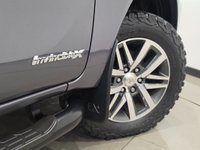 USED 2020 20 TOYOTA HI-LUX 2.4 D-4D Invincible X Pickup Double Cab 4dr Diesel Manual 4WD Euro 6 (s/s) (TSS) (150 ps) 