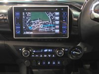USED 2020 20 TOYOTA HI-LUX 2.4 D-4D Invincible X Pickup Double Cab 4dr Diesel Manual 4WD Euro 6 (s/s) (TSS) (150 ps) 