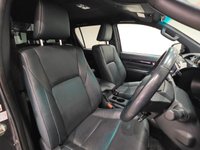 USED 2020 20 TOYOTA HI-LUX 2.4 D-4D Invincible X Pickup Double Cab 4dr Diesel Manual 4WD Euro 6 (s/s) (TSS) (150 ps) 