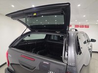 USED 2020 20 TOYOTA HI-LUX 2.4 D-4D Invincible X Pickup Double Cab 4dr Diesel Manual 4WD Euro 6 (s/s) (TSS) (150 ps) 