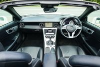 USED 2011 61 MERCEDES-BENZ SLK 1.8 SLK200 BlueEfficiency Edition 125 Convertible 2dr Petrol G-Tronic+ Euro 5 (s/s) (184 ps) CALCITE WHITE PAINTWORK + SAT NAV + DAB RADIO + BLUETOOTH