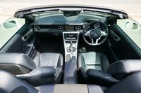 USED 2011 61 MERCEDES-BENZ SLK 1.8 SLK200 BlueEfficiency Edition 125 Convertible 2dr Petrol G-Tronic+ Euro 5 (s/s) (184 ps) CALCITE WHITE PAINTWORK + SAT NAV + DAB RADIO + BLUETOOTH