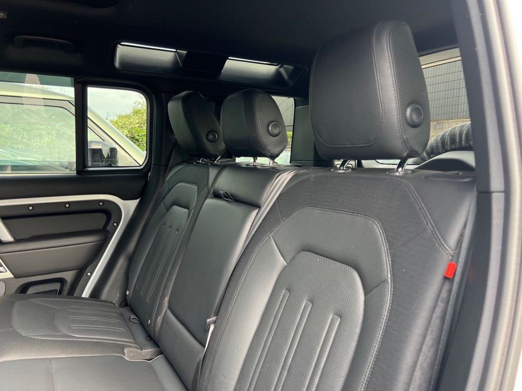 USED 2021 21 LAND ROVER DEFENDER 3.0 D300 MHEV X-Dynamic HSE SUV 5dr Diesel Auto 4WD Euro 6 (s/s) (300 ps) BRAND NEW 22" WHEELS & TYRES!