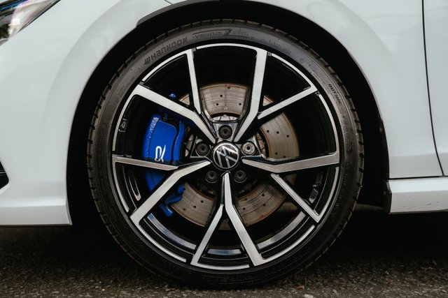 View our VOLKSWAGEN GOLF