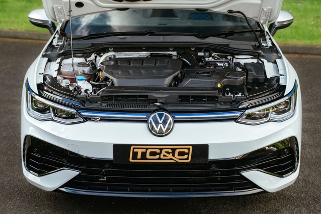 View our VOLKSWAGEN GOLF