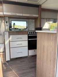 USED COACHMAN VIP 575 Stunning caravan,just serviced