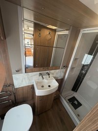 USED COACHMAN VIP 575 Stunning caravan,just serviced