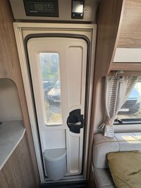 USED COACHMAN VIP 575 Stunning caravan,just serviced