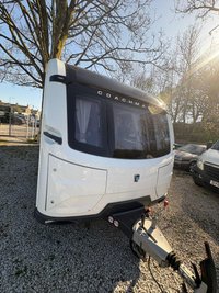 USED COACHMAN VIP 575 Stunning caravan,just serviced