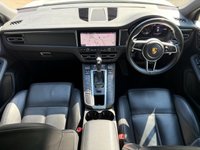 USED 2020 70 PORSCHE MACAN 2.0T SUV 5dr Petrol PDK 4WD Euro 6 (s/s) (245 ps) SATELLITE NAVIGATION/DAB RADIO