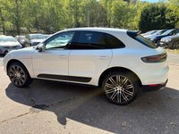 USED 2020 70 PORSCHE MACAN 2.0T SUV 5dr Petrol PDK 4WD Euro 6 (s/s) (245 ps) SATELLITE NAVIGATION/DAB RADIO