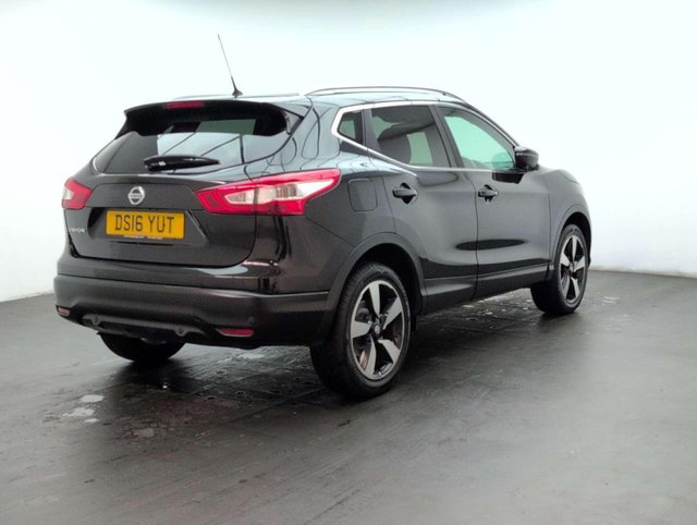 USED 2016 16 NISSAN QASHQAI 1.2 Qashqai N-Connecta DiG-T 5dr CLICK+COLLECT / HOME DELIVERY
