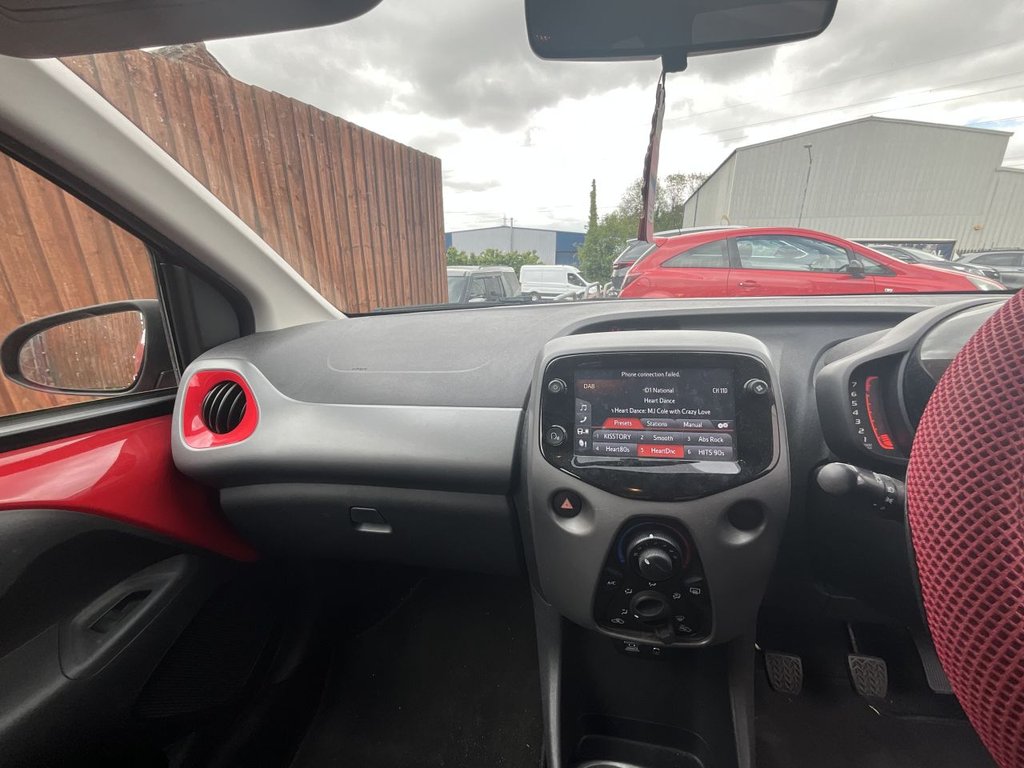 USED 2020 20 TOYOTA AYGO 1.0 VVT-i x-play Hatchback 5dr Petrol Manual Euro 6 (71 ps) 