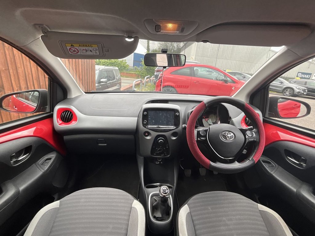 USED 2020 20 TOYOTA AYGO 1.0 VVT-i x-play Hatchback 5dr Petrol Manual Euro 6 (71 ps) 