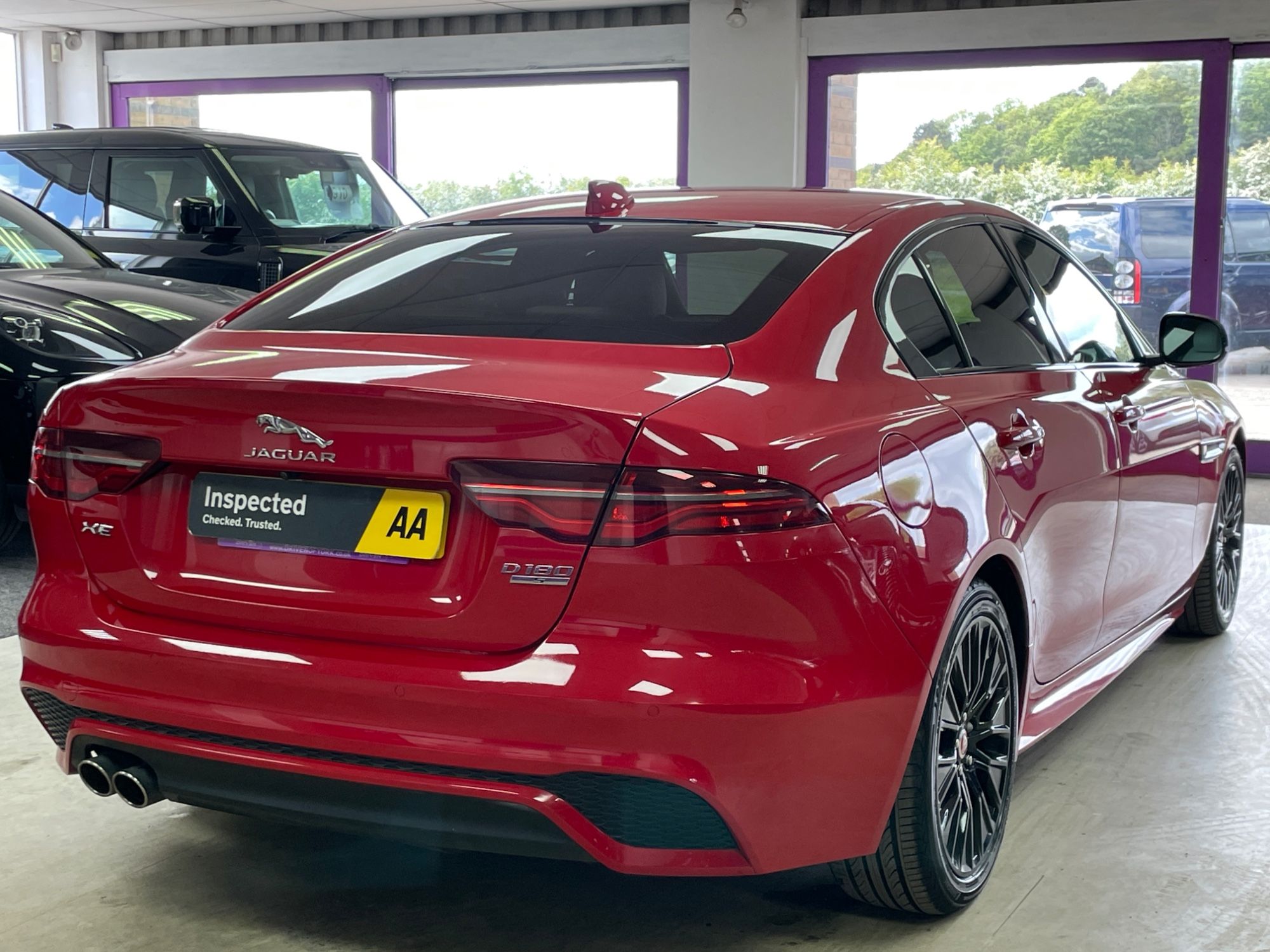 USED 2020 70 JAGUAR XE 2.0 D180 R-Dynamic S Saloon 4dr Diesel Auto Euro 6 (s/s) (180 ps) 