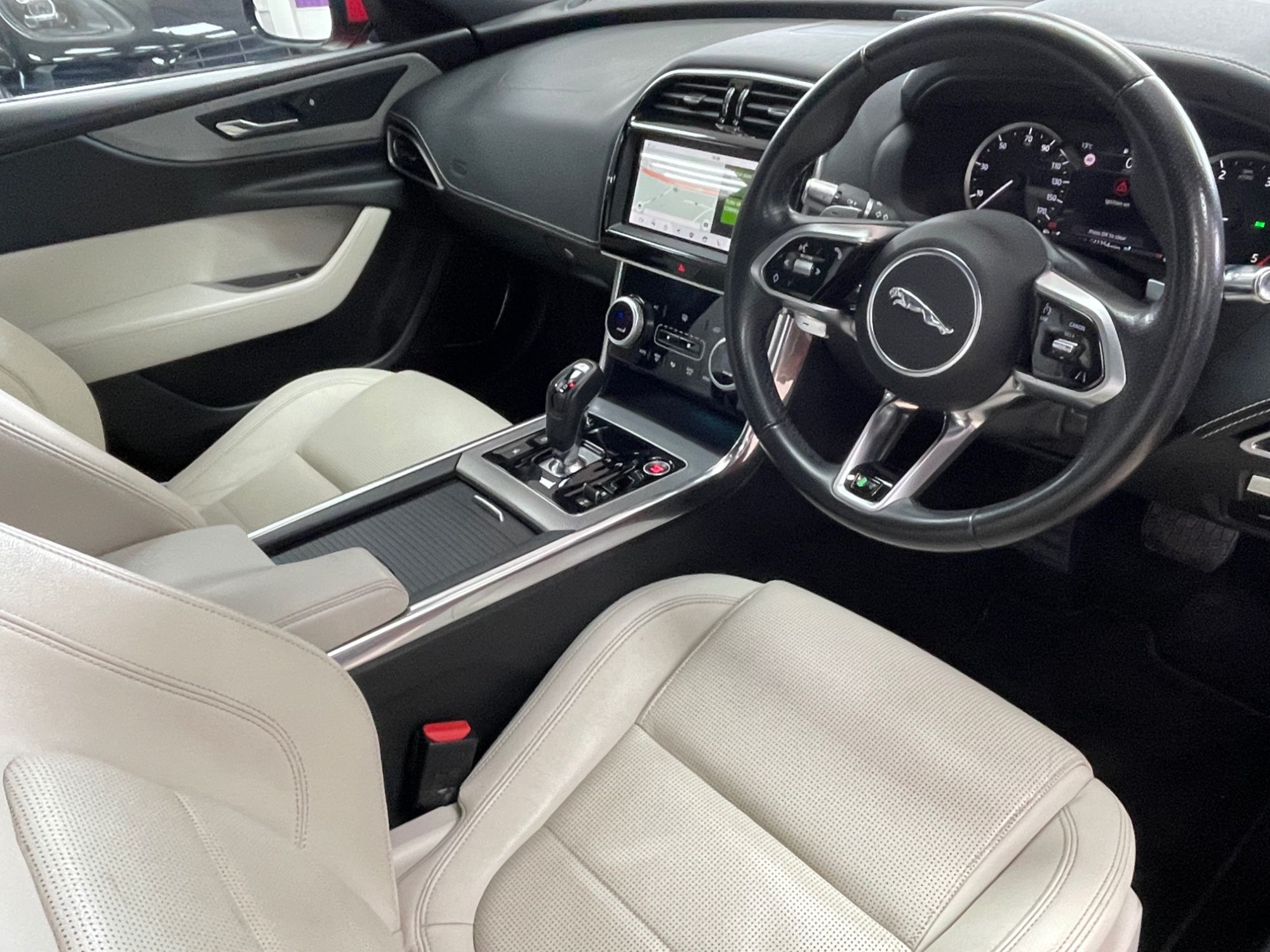USED 2020 70 JAGUAR XE 2.0 D180 R-Dynamic S Saloon 4dr Diesel Auto Euro 6 (s/s) (180 ps) 