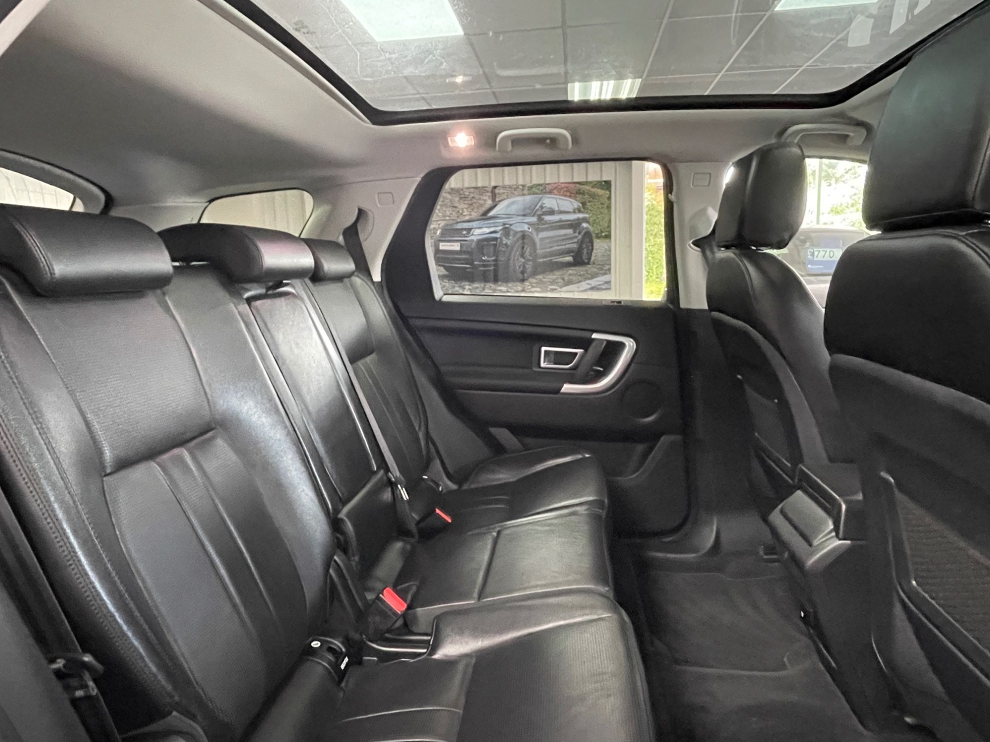 USED 2019 19 LAND ROVER DISCOVERY SPORT 2.0 eD4 HSE SUV 5dr Diesel Manual Euro 6 (s/s) (5 Seat) (150 ps) 