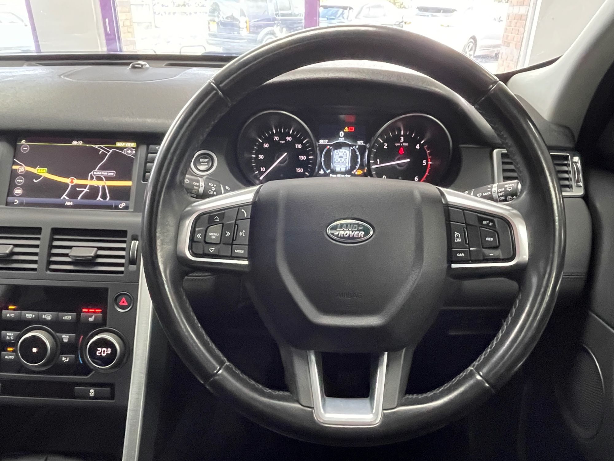 USED 2019 19 LAND ROVER DISCOVERY SPORT 2.0 eD4 HSE SUV 5dr Diesel Manual Euro 6 (s/s) (5 Seat) (150 ps) 
